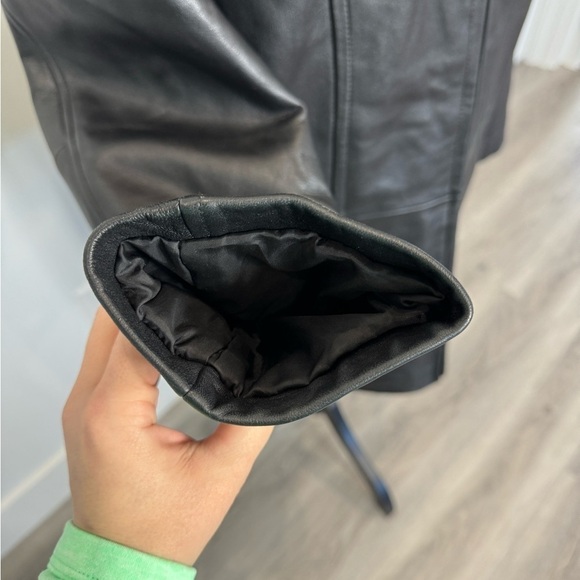 Covington Black Genuine Leather Jacket - Picture 3 of 8